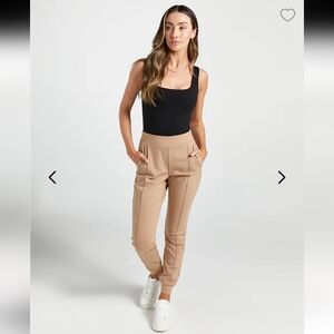 BYLT Women's Elite + Pintuck Jogger Pants Dune Size Small NWT